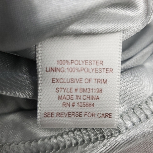 🔴 Badgley Mischka Sequined Grey Silver Floral Top XL - Picture 8 of 15